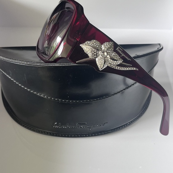 Ferragamo Women\'s Sunglasses Swarovski Crystal Flower oversized Burgundy 2144B main image 6